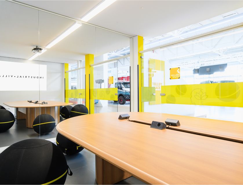 sala-yellow-gallery1
